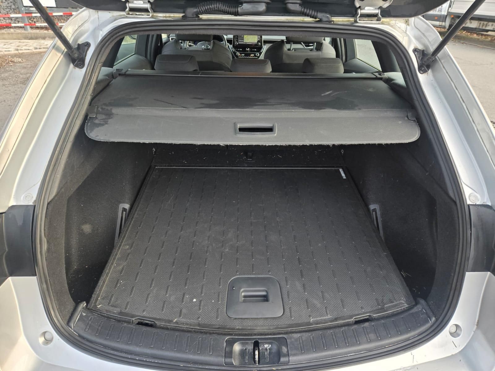 Toyota Corolla 1.8 Hydrid 1.Hand/Kamera/SHZ/NAVI/PDC...