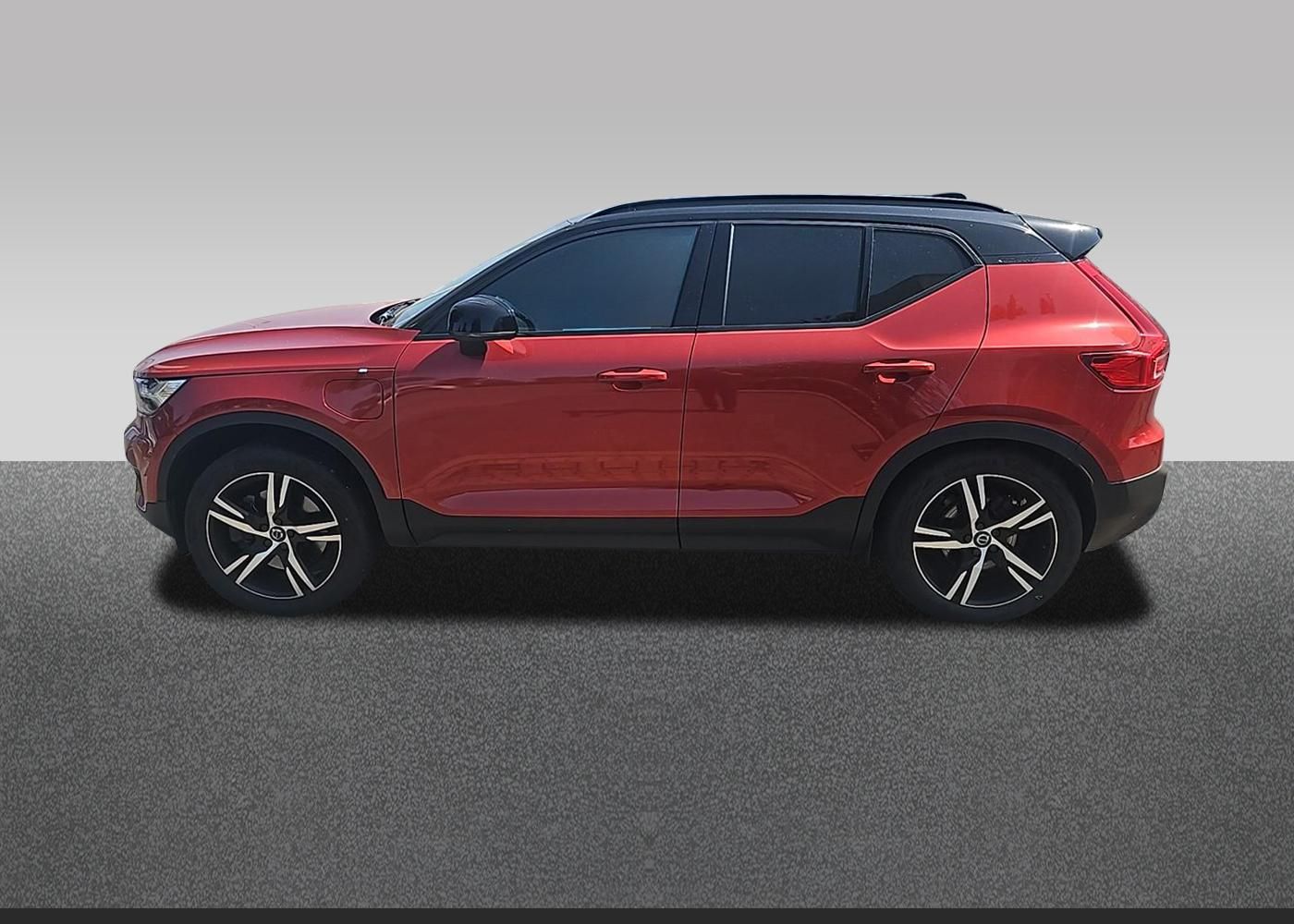 Volvo XC40 T5 R-Design Expression Plug-In