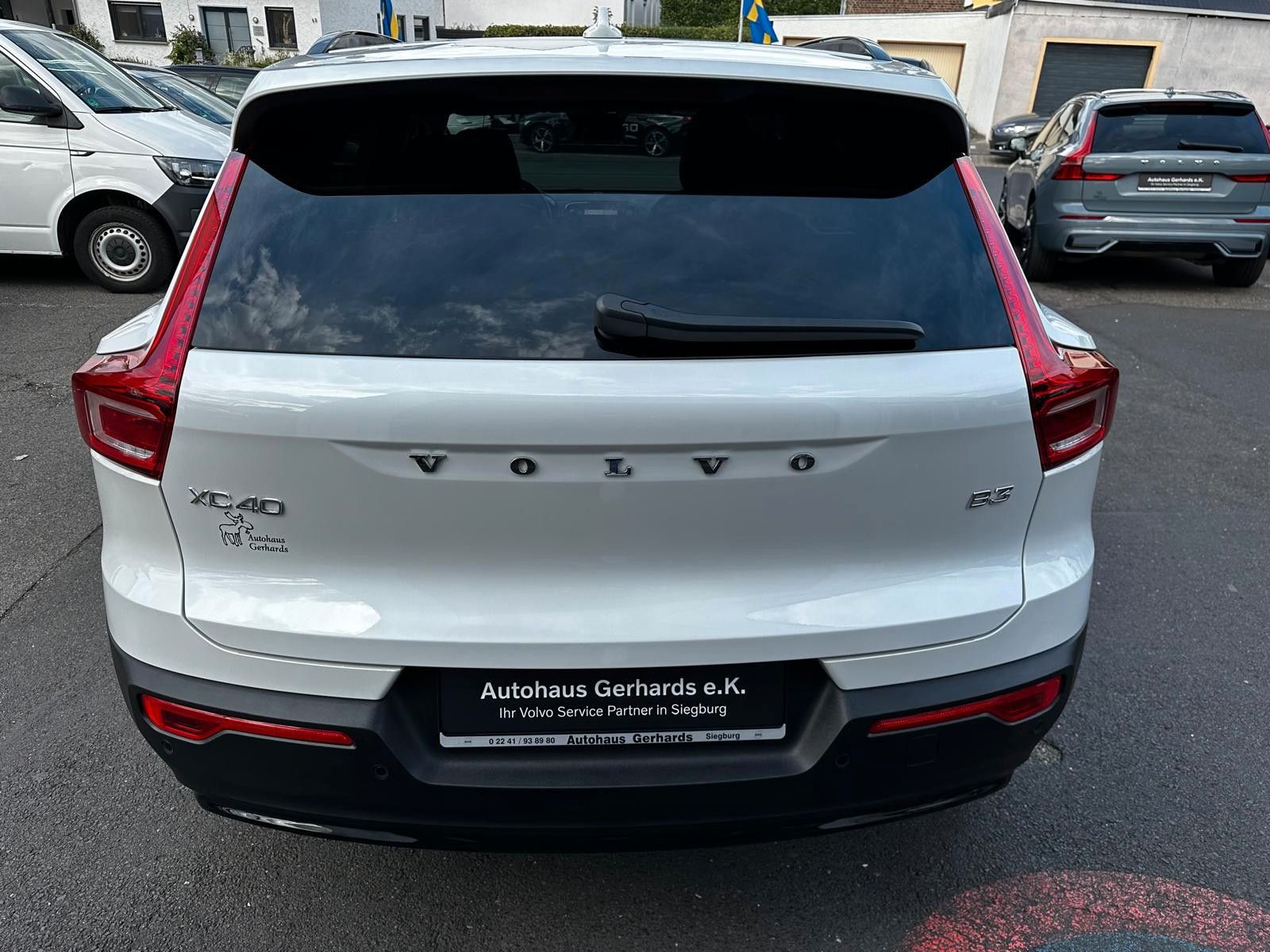 Volvo XC40 B3 Plus Dark Leder,AHK,Pano,360°,BLIS,ACC