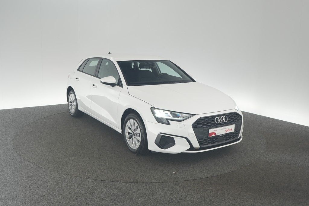 Audi A3 Sportback 40 TFSIe S tronic LED ACC Navi