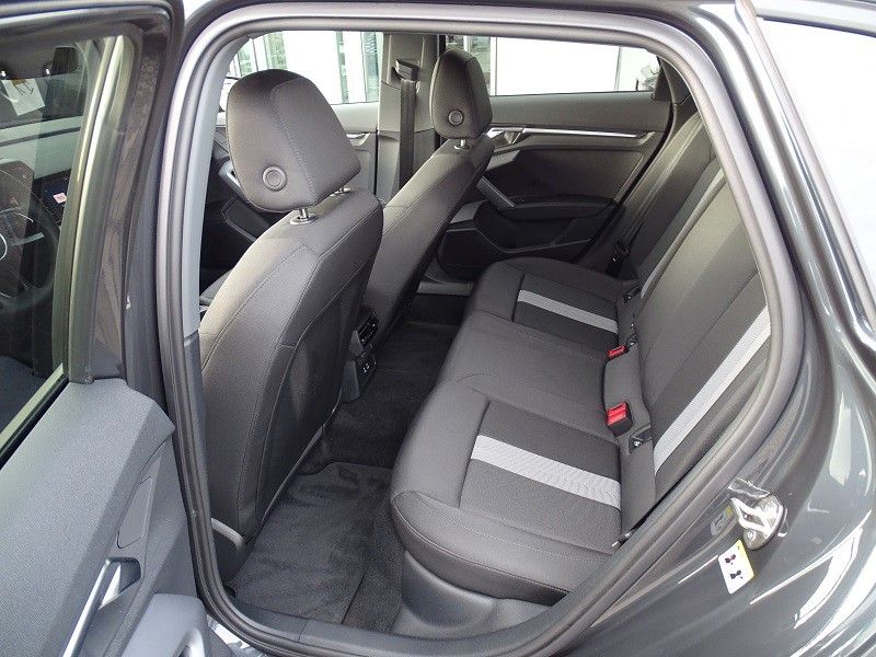 Audi A3 Sportback 35 TFSI S-tronic - Samsaru's Car Outlet