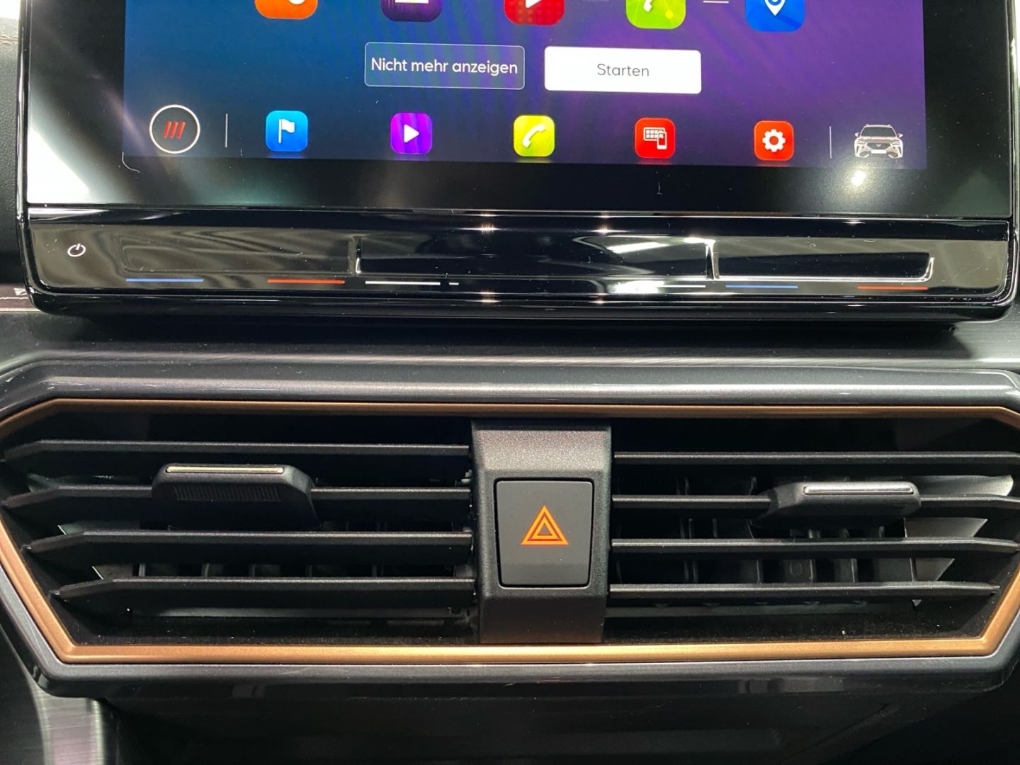 Cupra Formentor 1.4 e-Hybrid DSG *LED*AHK*Pano*DCC*CAM