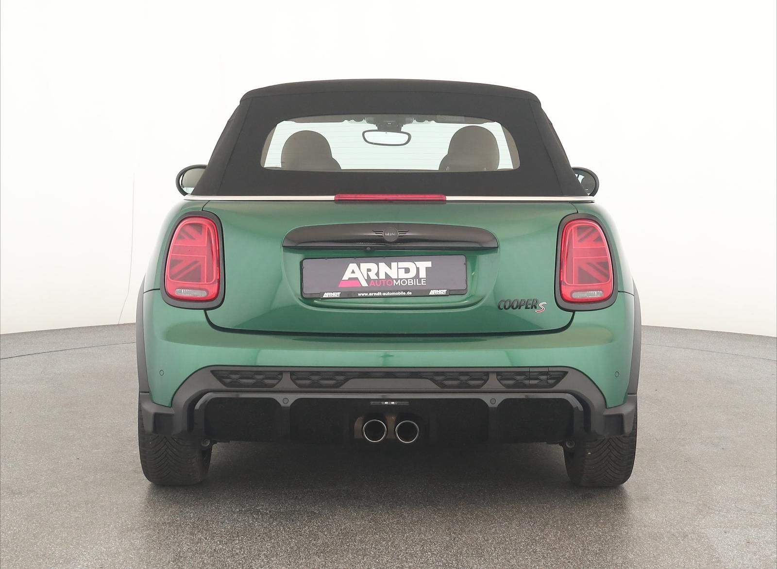 MINI Cooper S Cabrio JCW Premium+ - Samsaru's Car Outlet
