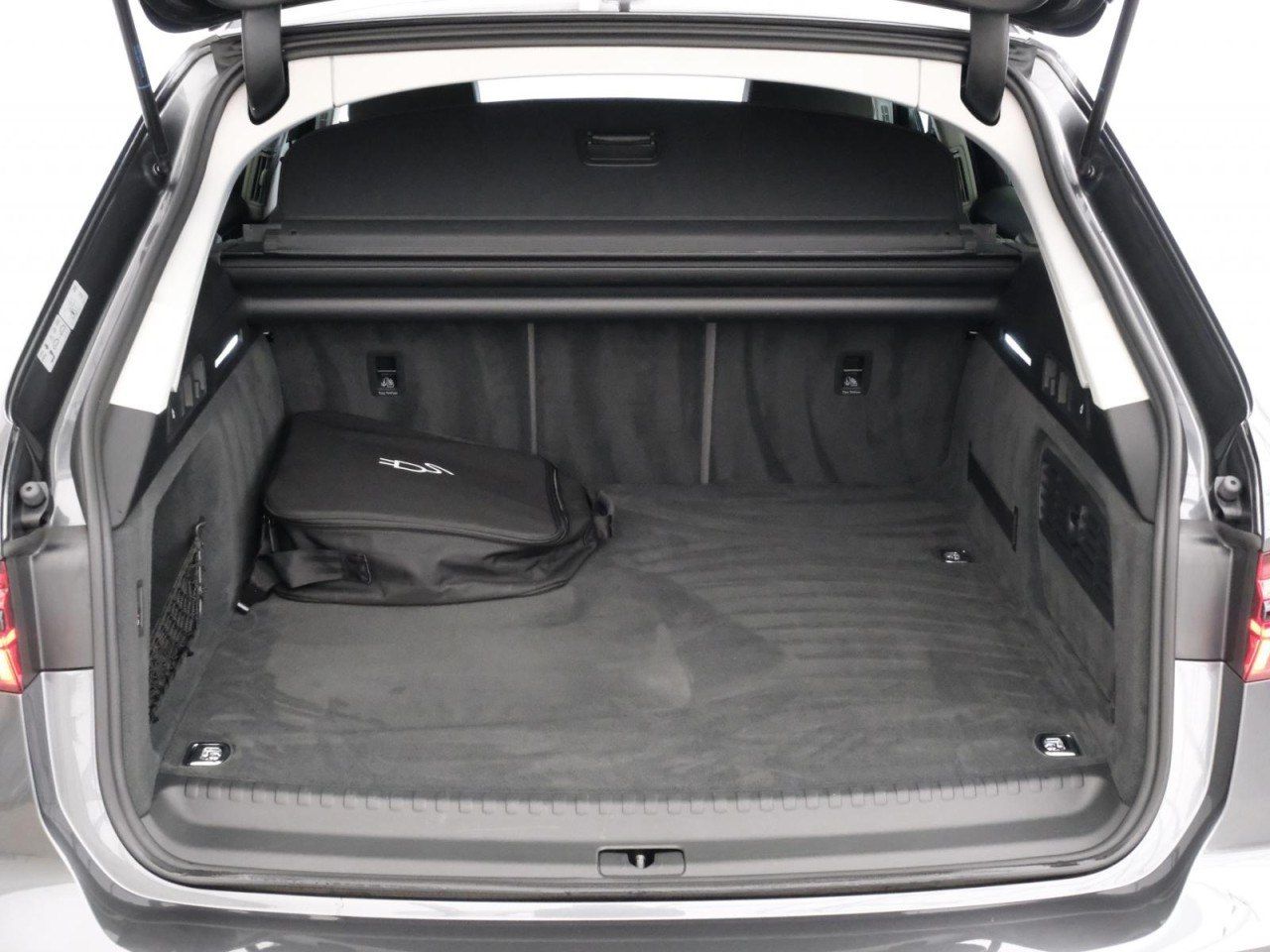 Audi A6 Avant 55 TFSI e quattro Sport - Samsaru's Car Outlet