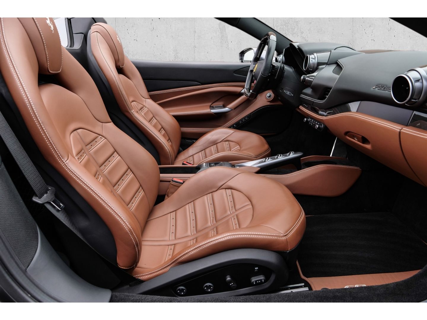 Ferrari F8 Spider - Samsaru's Car Outlet