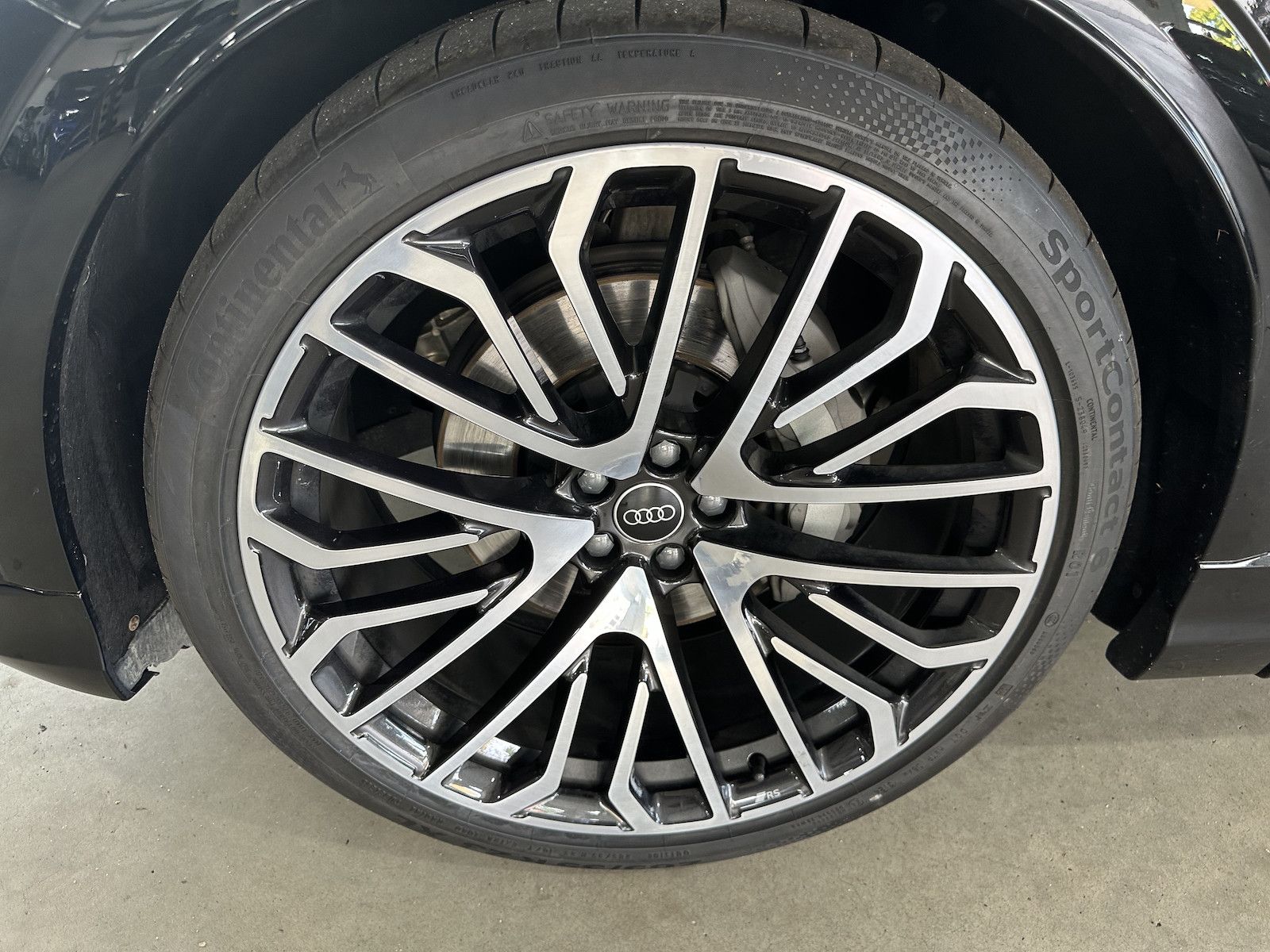 Audi Q8 45 Tdi quattro S Line - Samsaru's Car Outlet