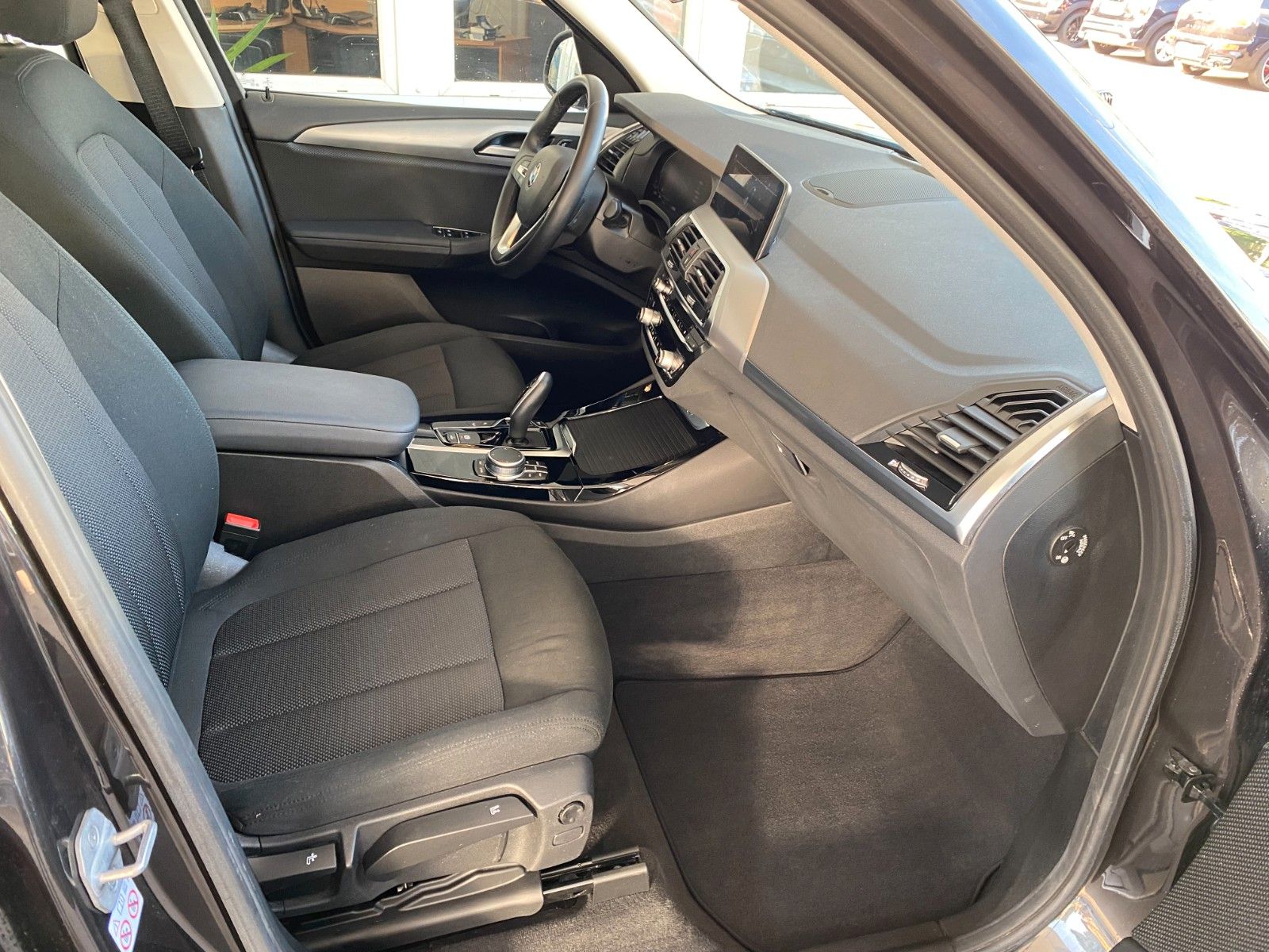 BMW X3 xDrive 20 i Advantage/LifeCockpit/Panodach