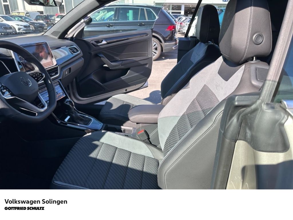 Volkswagen T-Roc 1.5 TSI R-Line Plus - Samsaru's Car Outlet