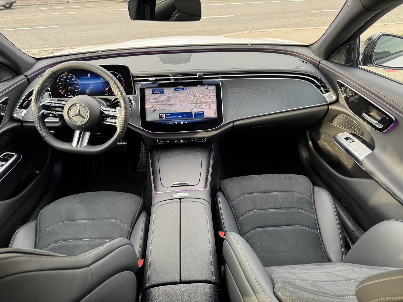 Mercedes-Benz E 220 d AMG - Samsaru's Car Outlet