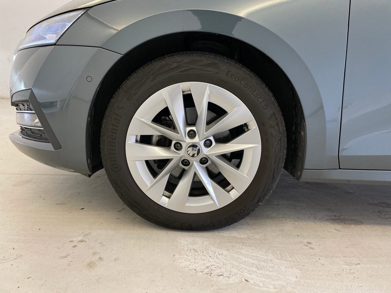 Skoda Octavia Combi 2.0 TDI First Edition - Samsaru's Car Outlet