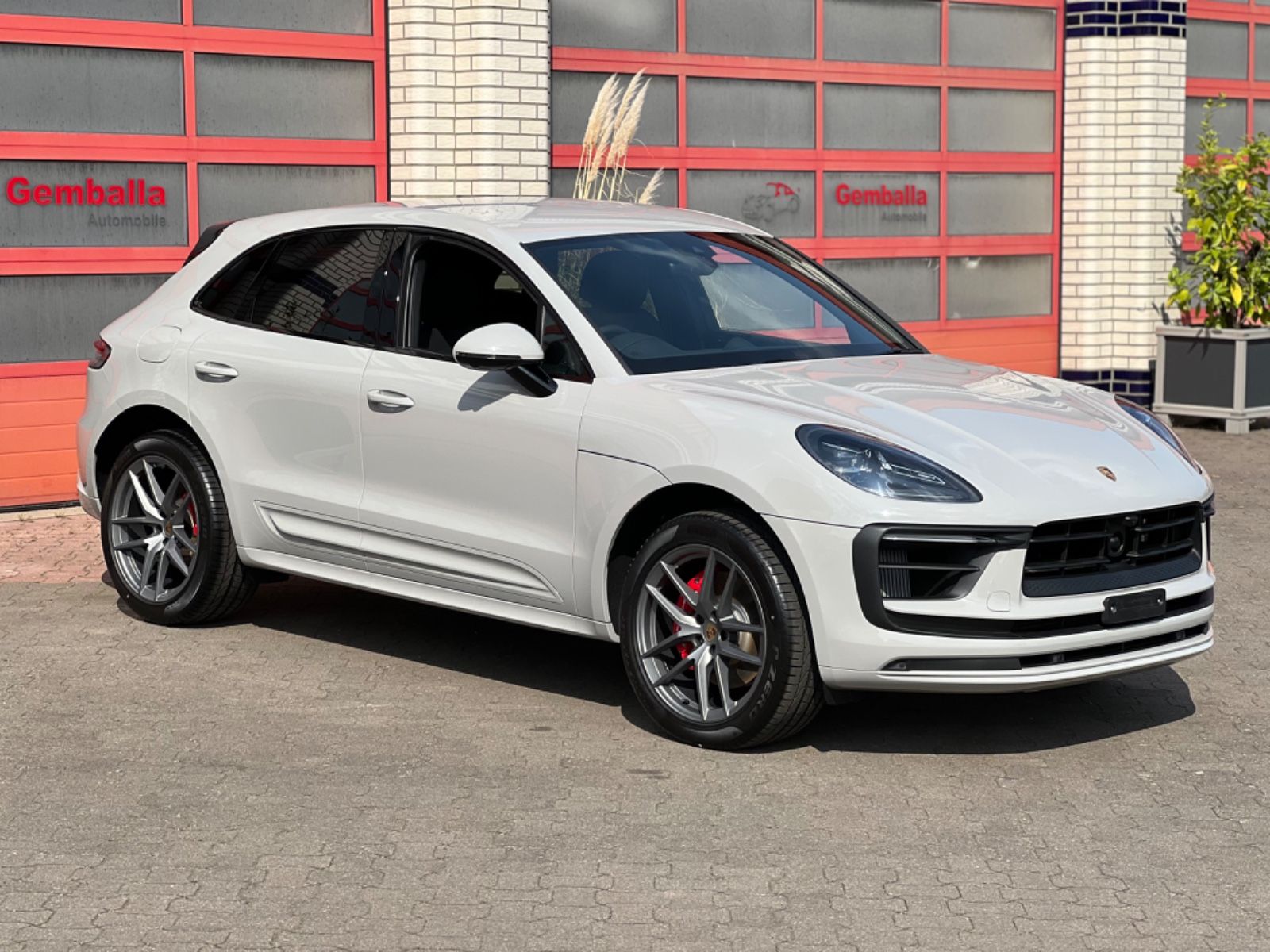 Porsche MACAN S SPORT DESIGN, RHD RECHTSLENKER