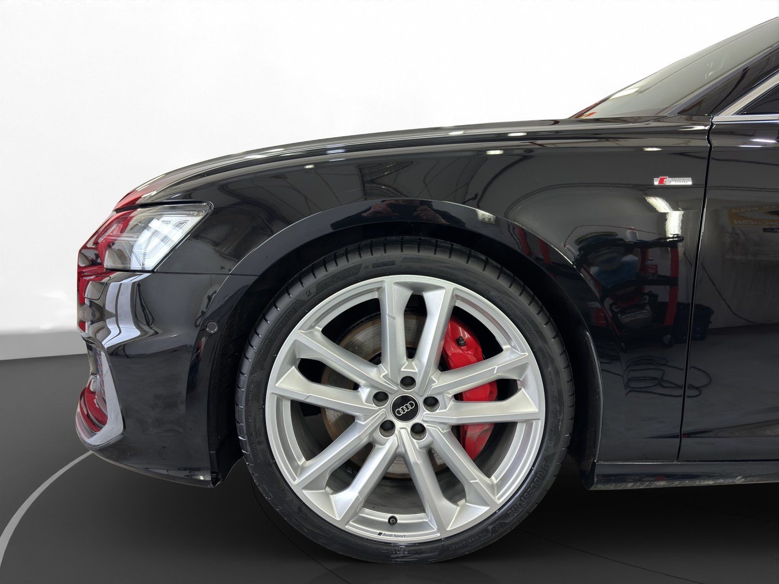 Audi A6 Avant 55 TFSI e quattro S tronic S line | AHK