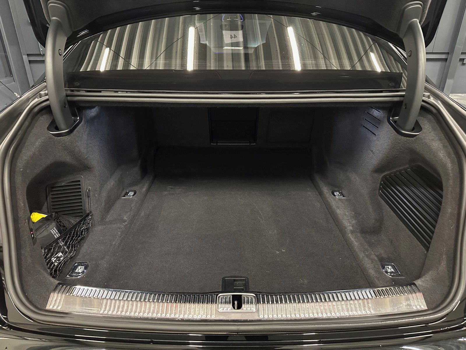 Audi A8 50 TDI quattro S-Line - Samsaru's Car Outlet
