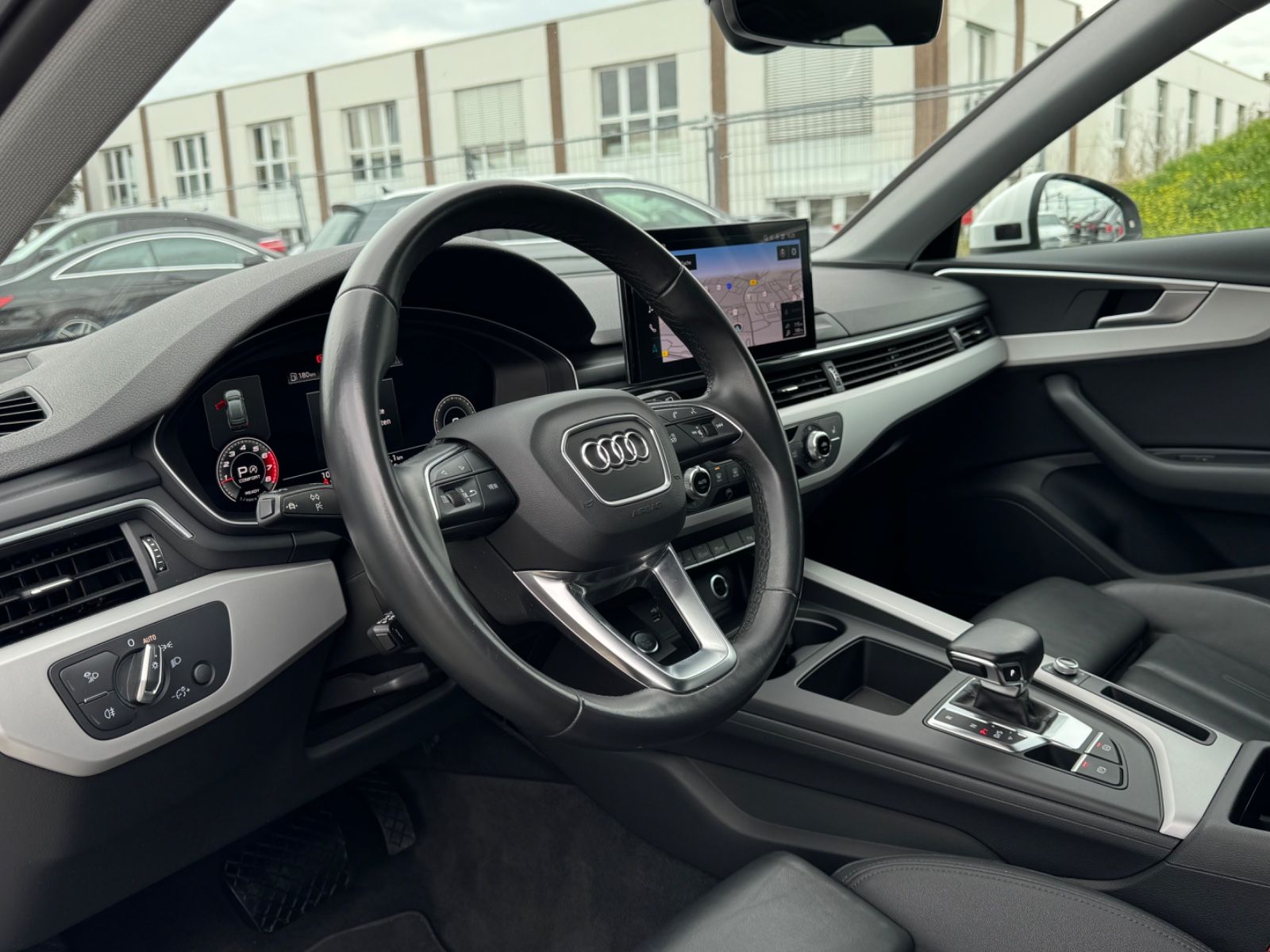 Audi A4 40 TFSI - Samsaru's Car Outlet