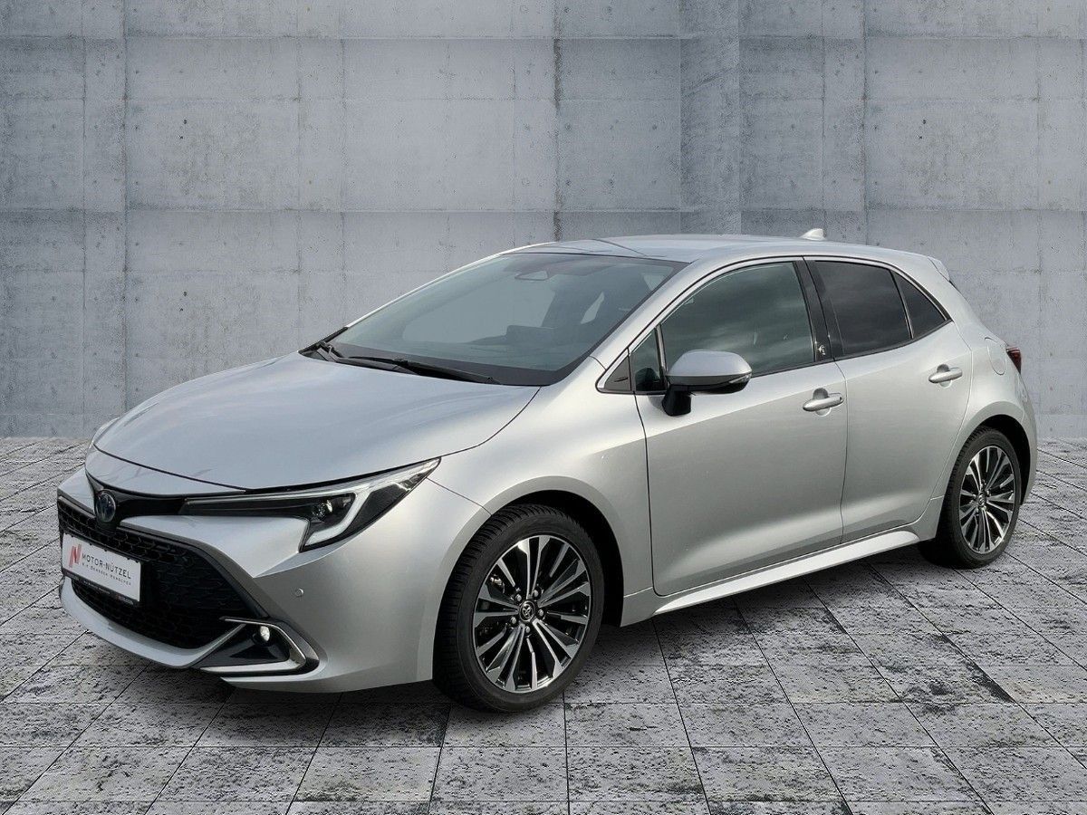Toyota Corolla 1.8Hybrid TEAM D LED+NAV+ACC+SHZ+RFK+MFL