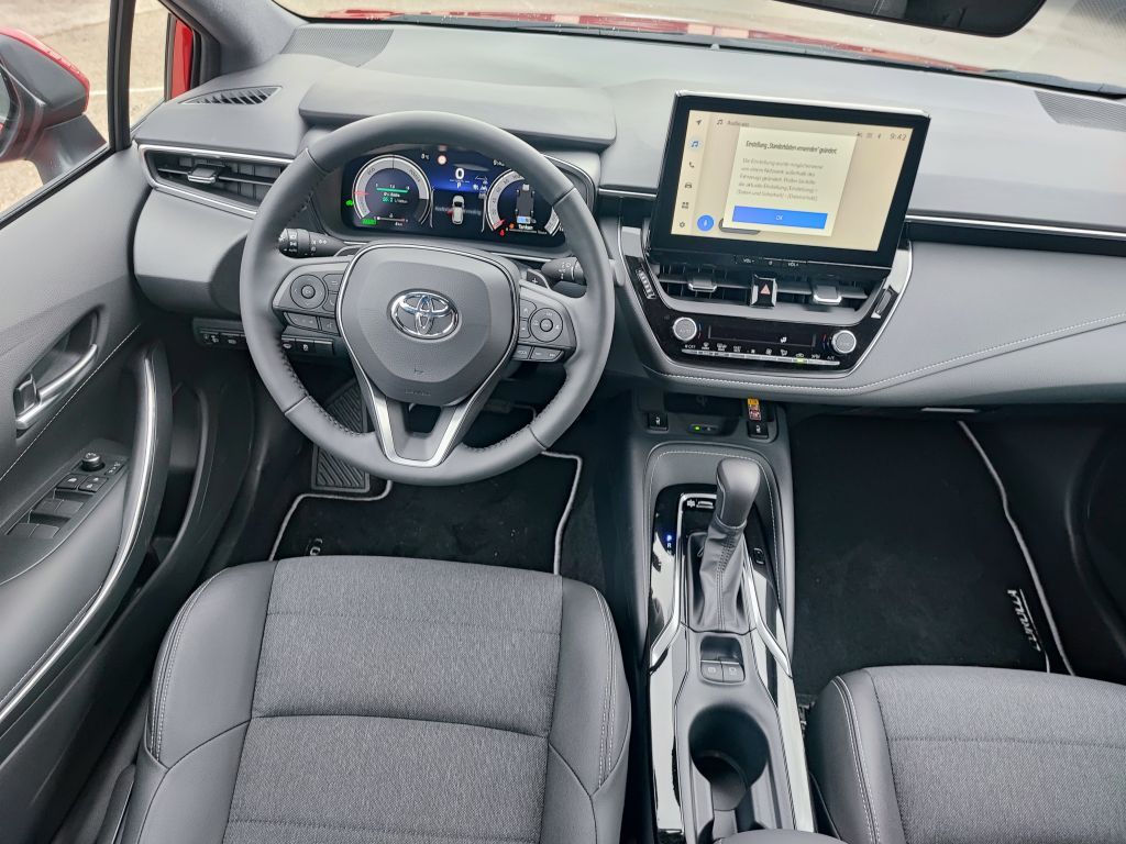 Toyota Corolla 2.0 Hybrid Touring Sports - Samsaru's Car Outlet