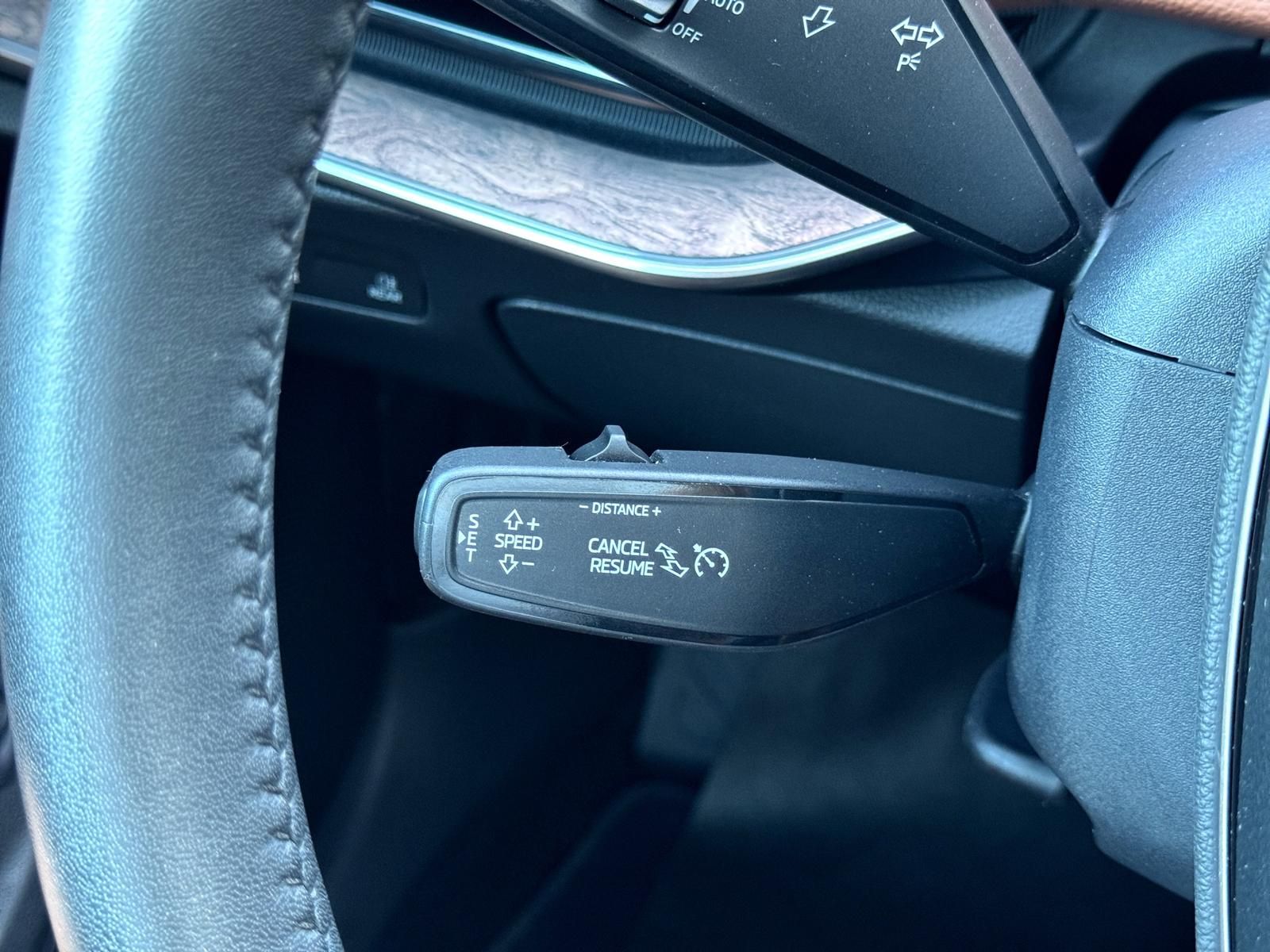 Skoda Superb 4x4 L&K*STHZ*AHK*360*ACC*HUD*LEDER*CANTON