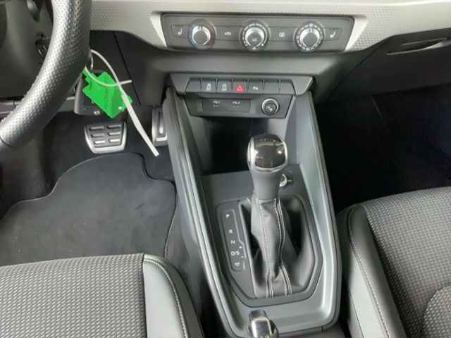 Audi A1 Sportback 35 TFSI S tronic S line - Samsaru's Car Outlet