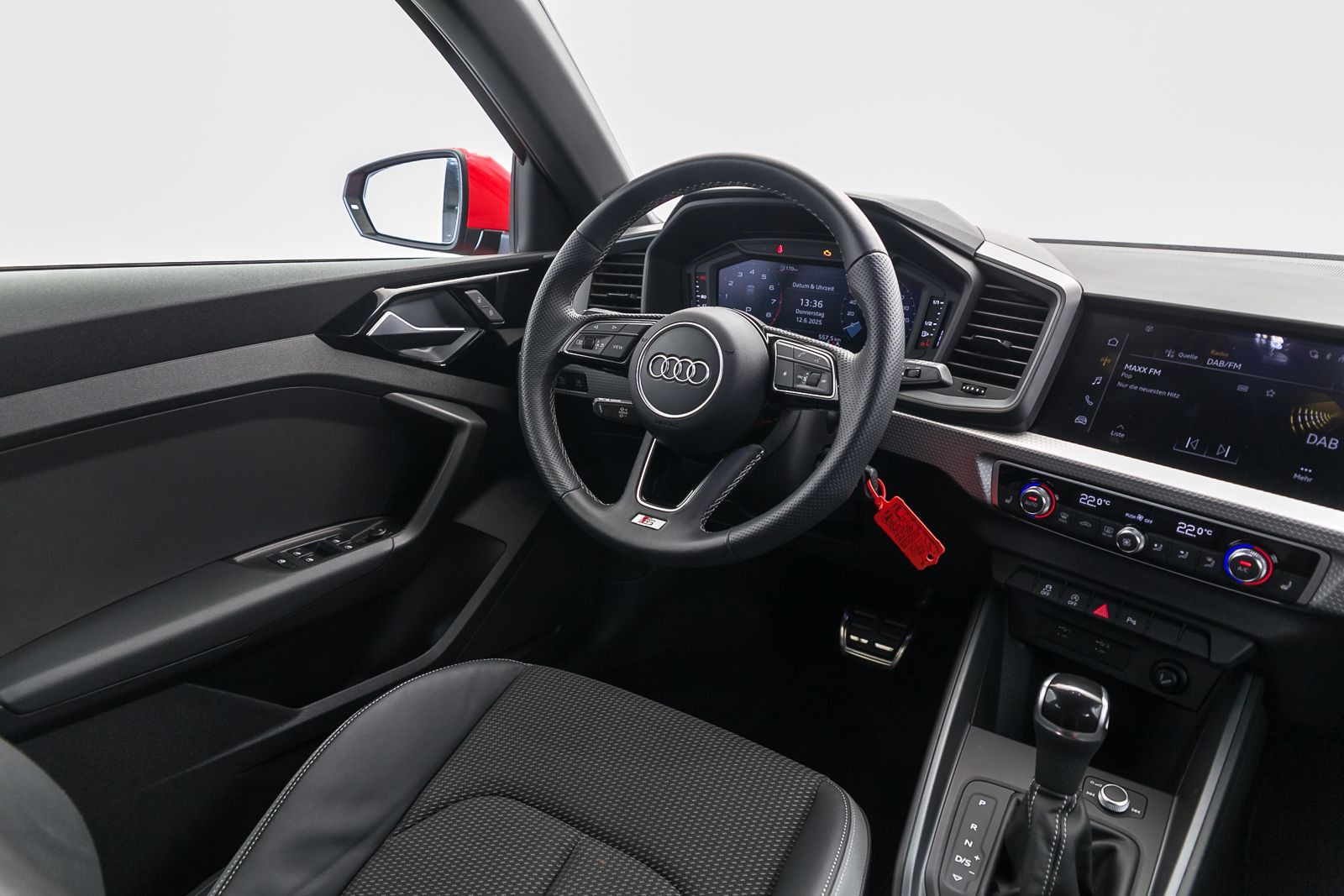 Audi A1 Sportback S line 30 TFSI S tr. - Samsaru's Car Outlet