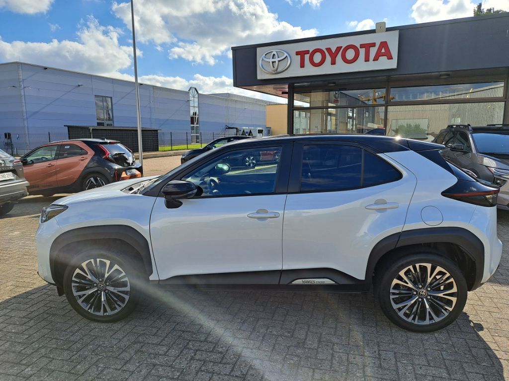 Toyota Yaris Cross Hybrid 1.5 VVT-i Elegant AHK, Teille