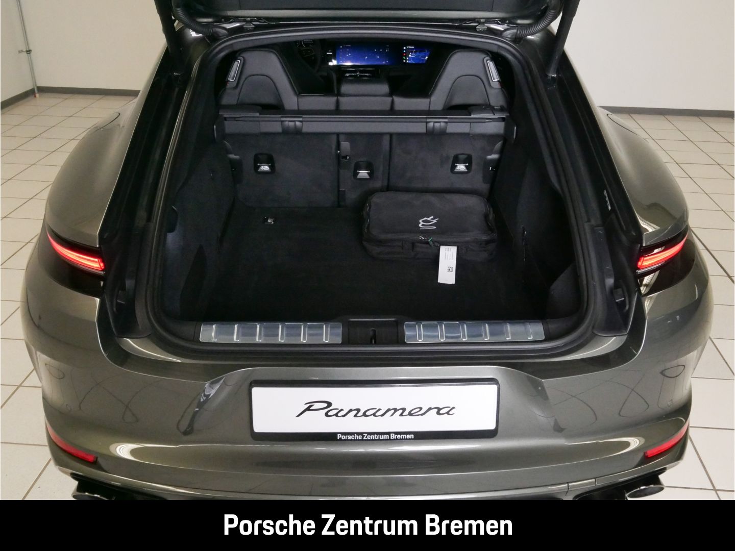 Porsche Panamera 4 E-Hybrid Luftfederung  Panodach Memor