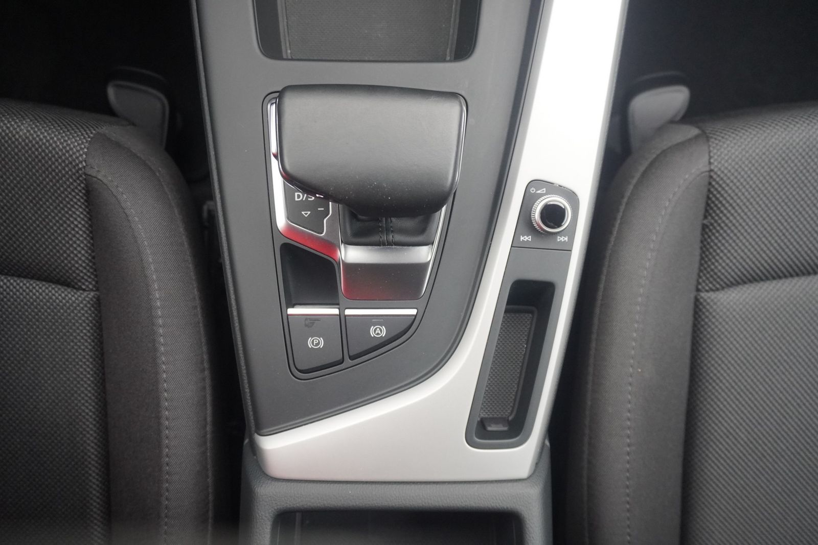 Audi A4 Avant 35 TFSI S-Tronic - Samsaru's Car Outlet