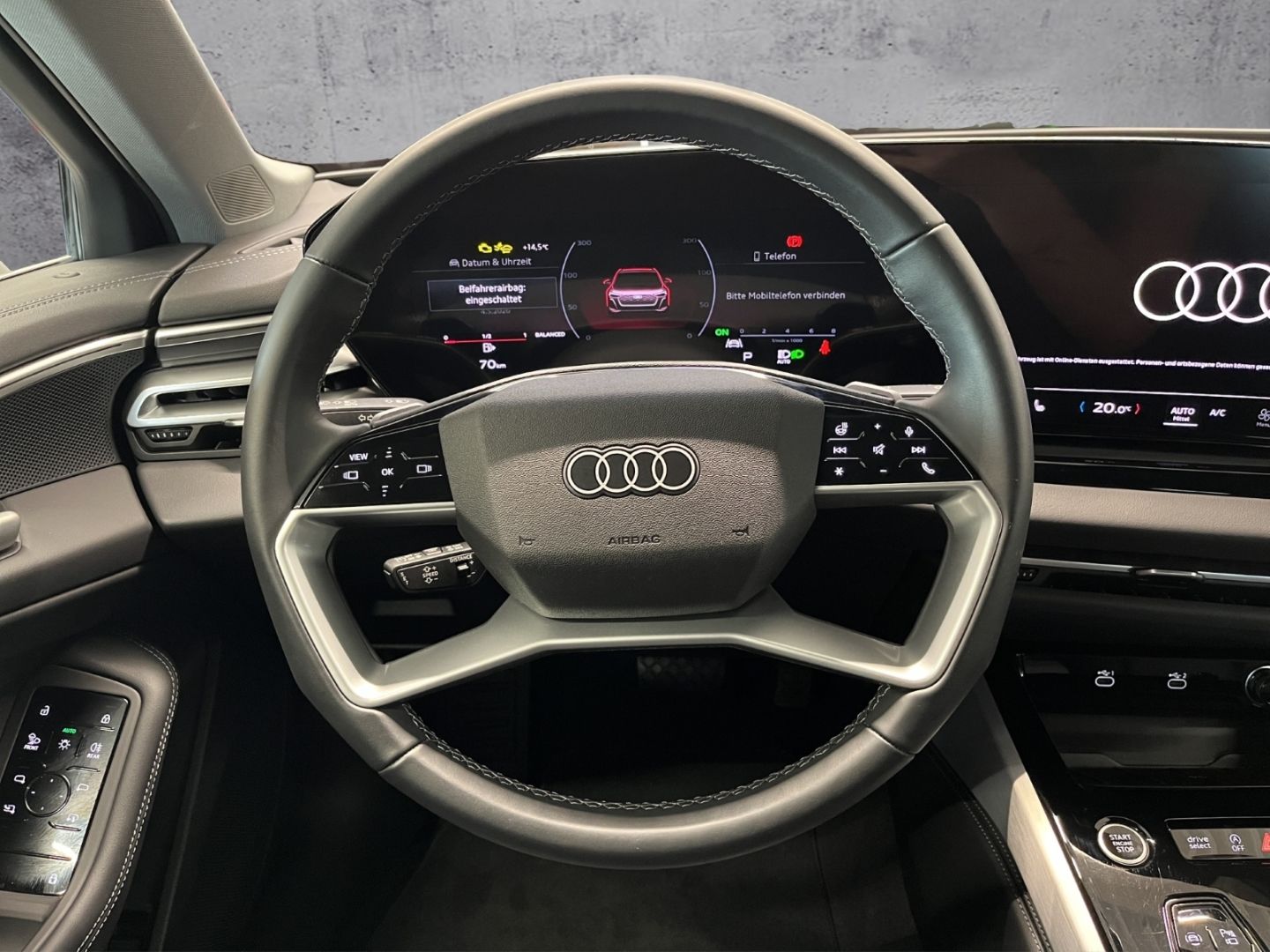 Audi A5 Avant TFSI qu. S line MATRIX AHK 19 TECH PRO