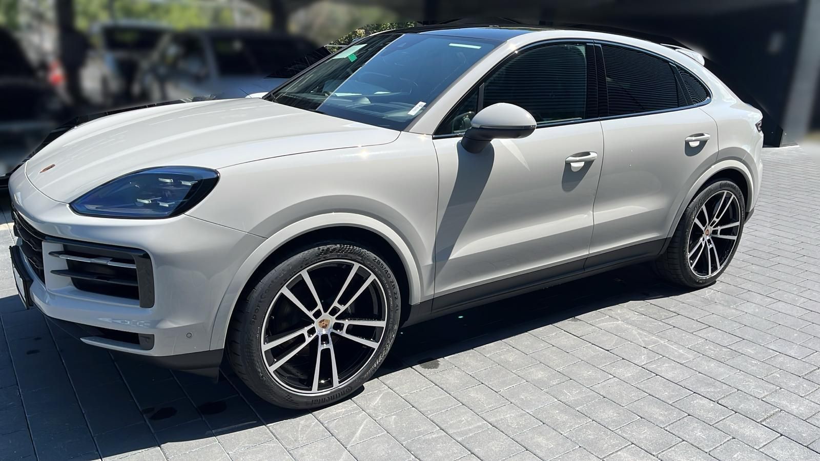 Porsche Cayenne Coupe | PROD25 | 18-Way | TV