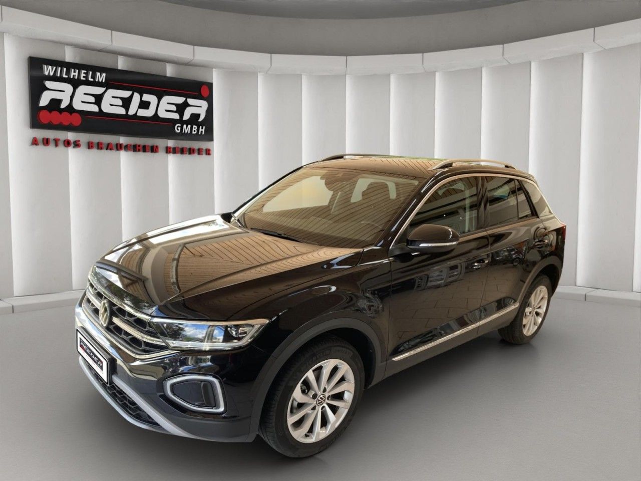 Volkswagen T-Roc 1.0 TSI Style - Samsaru's Car Outlet