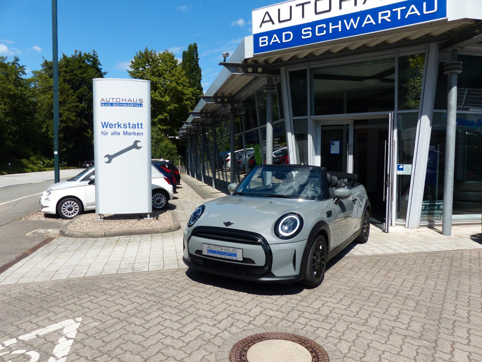 MINI One Cabrio Classic - Samsaru's Car Outlet
