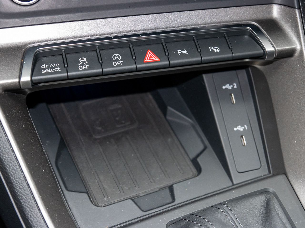 Audi Q3 35 TDI quattro S tronic - Samsaru's Car Outlet