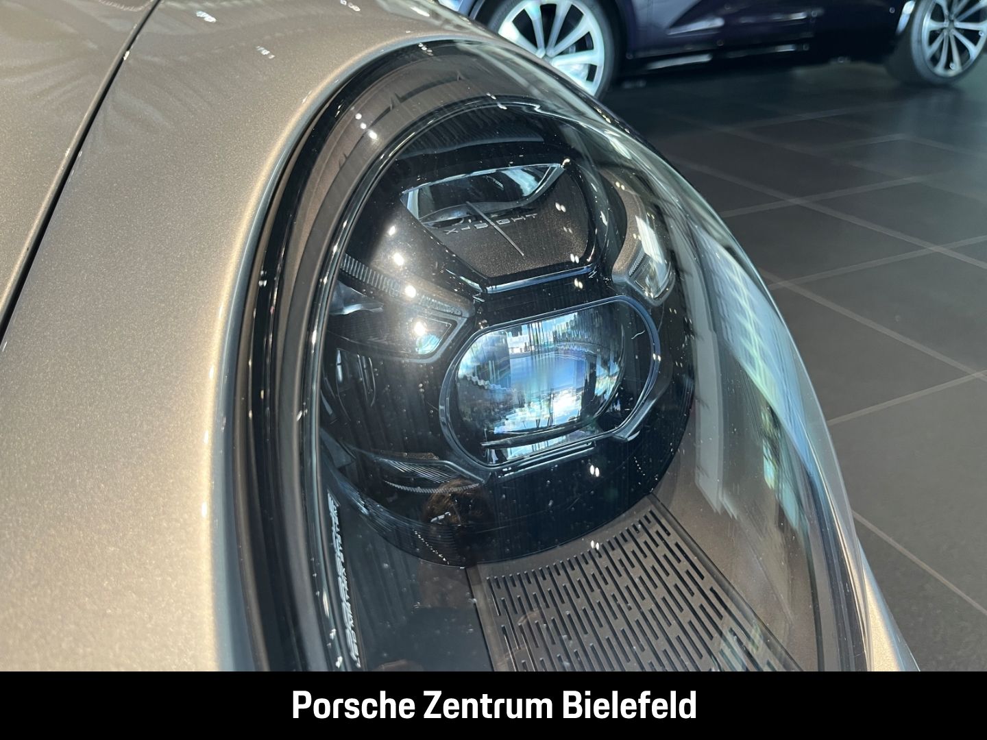 Porsche 992 911 Targa 4 GTS BOSE Sportabgasanlage LED