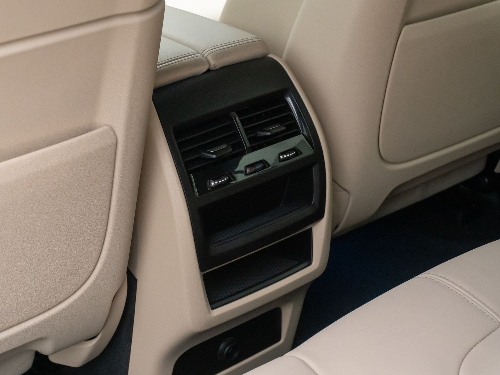 BMW X5 xD45e M Sport 360°Laser HUD DAB HiFi AHK 22"