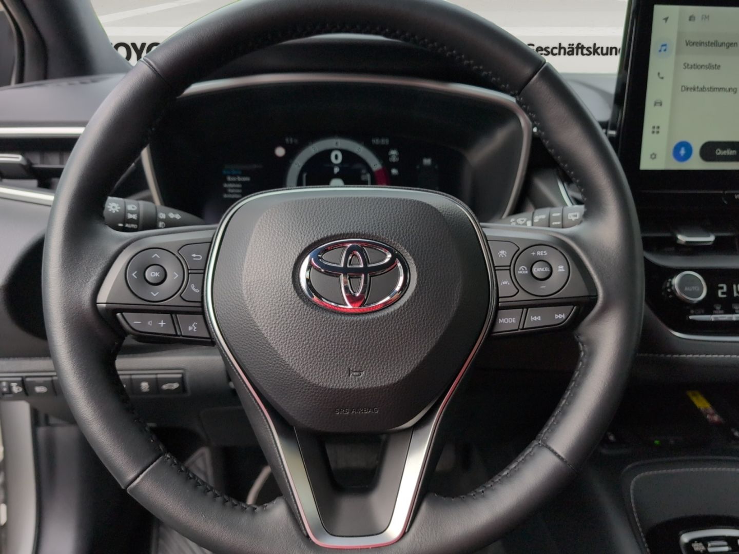 Toyota Corolla 2,0 l Hybrid Touring Sports Team Deutsch