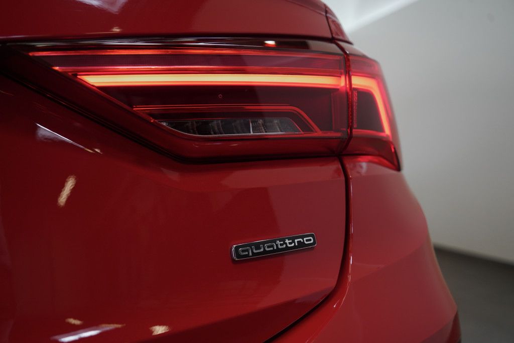 Audi Q3 40 TDI q. Sportback S line - Samsaru's Car Outlet