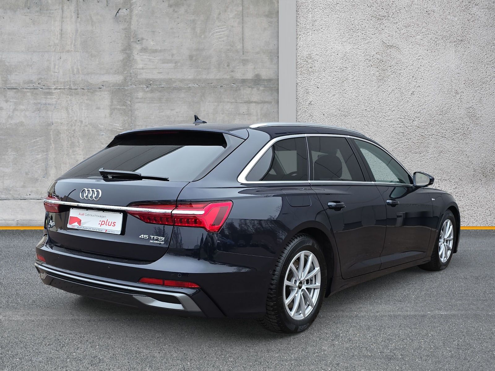 Audi A6 Avant 45 TFSI qu S line - Samsaru's Car Outlet