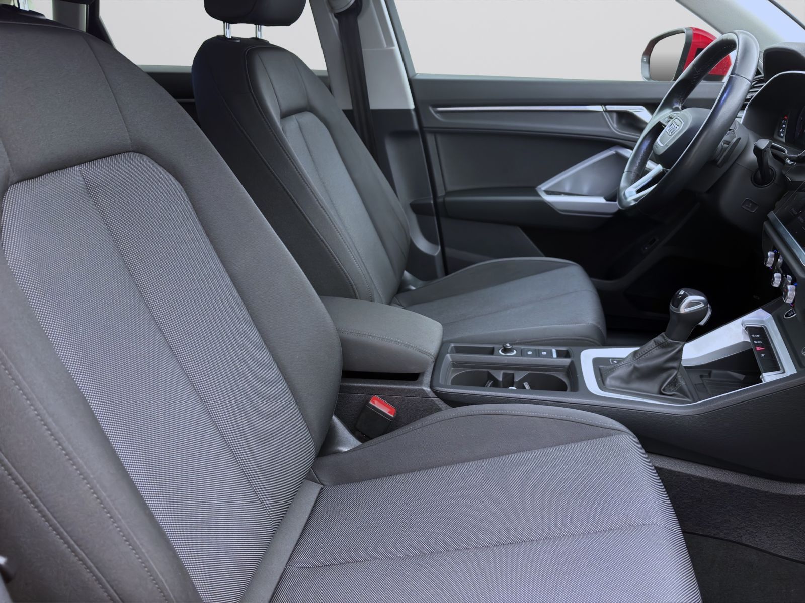 Audi Q3 40 TDI Q PDC AHK KAMERA NAVI eKLAPPE
