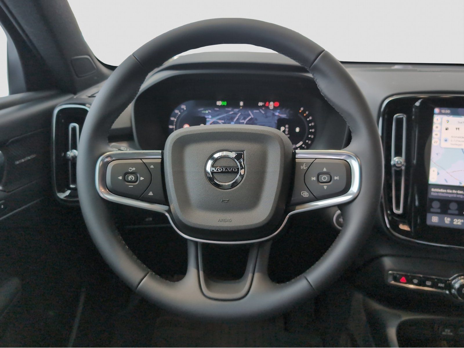 Volvo XC40 B3 Plus Dark - Samsaru's Car Outlet
