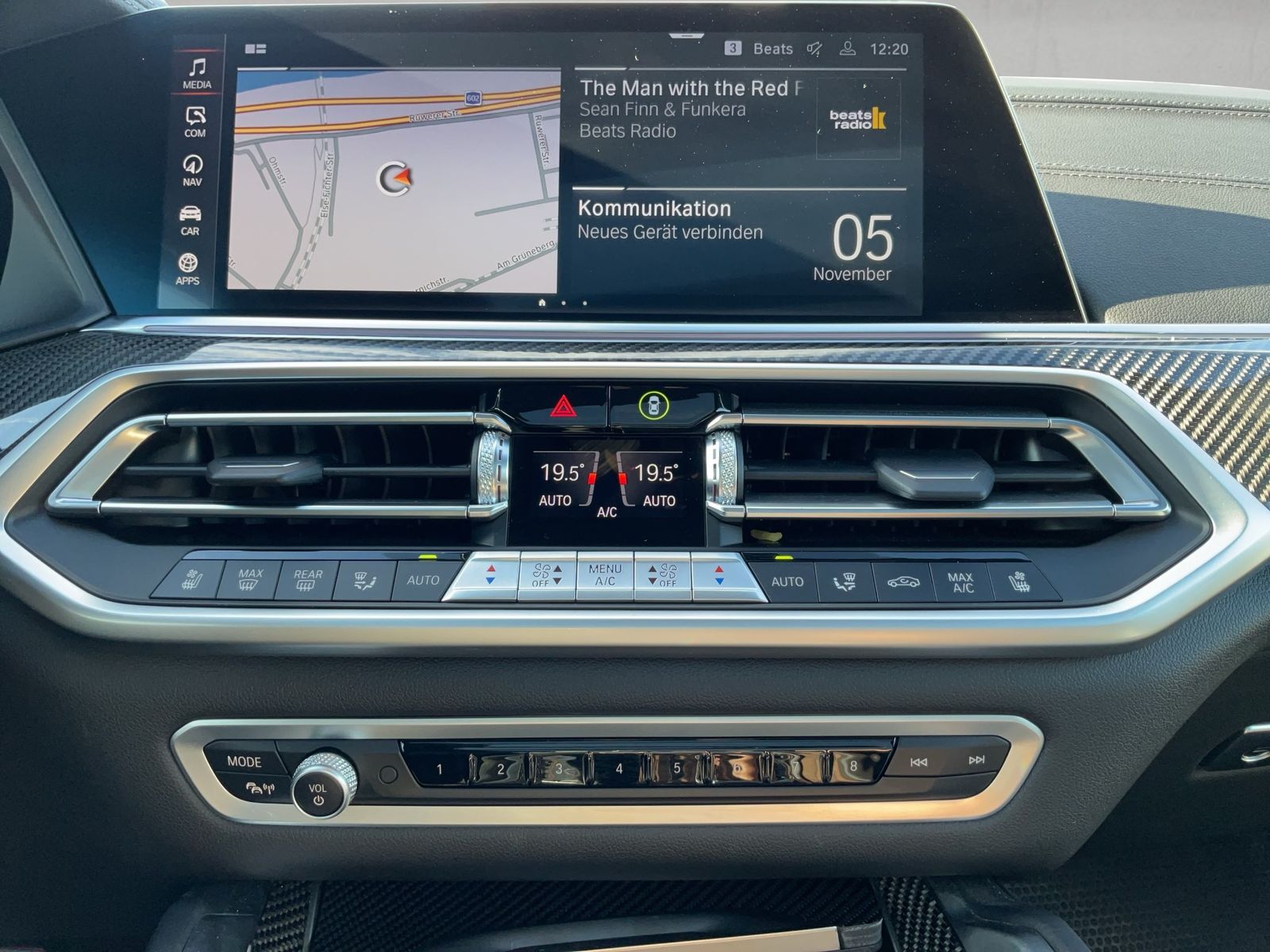 BMW X6 xDrive40d M SPORT LASER AHK PANO HUD 360°KAME