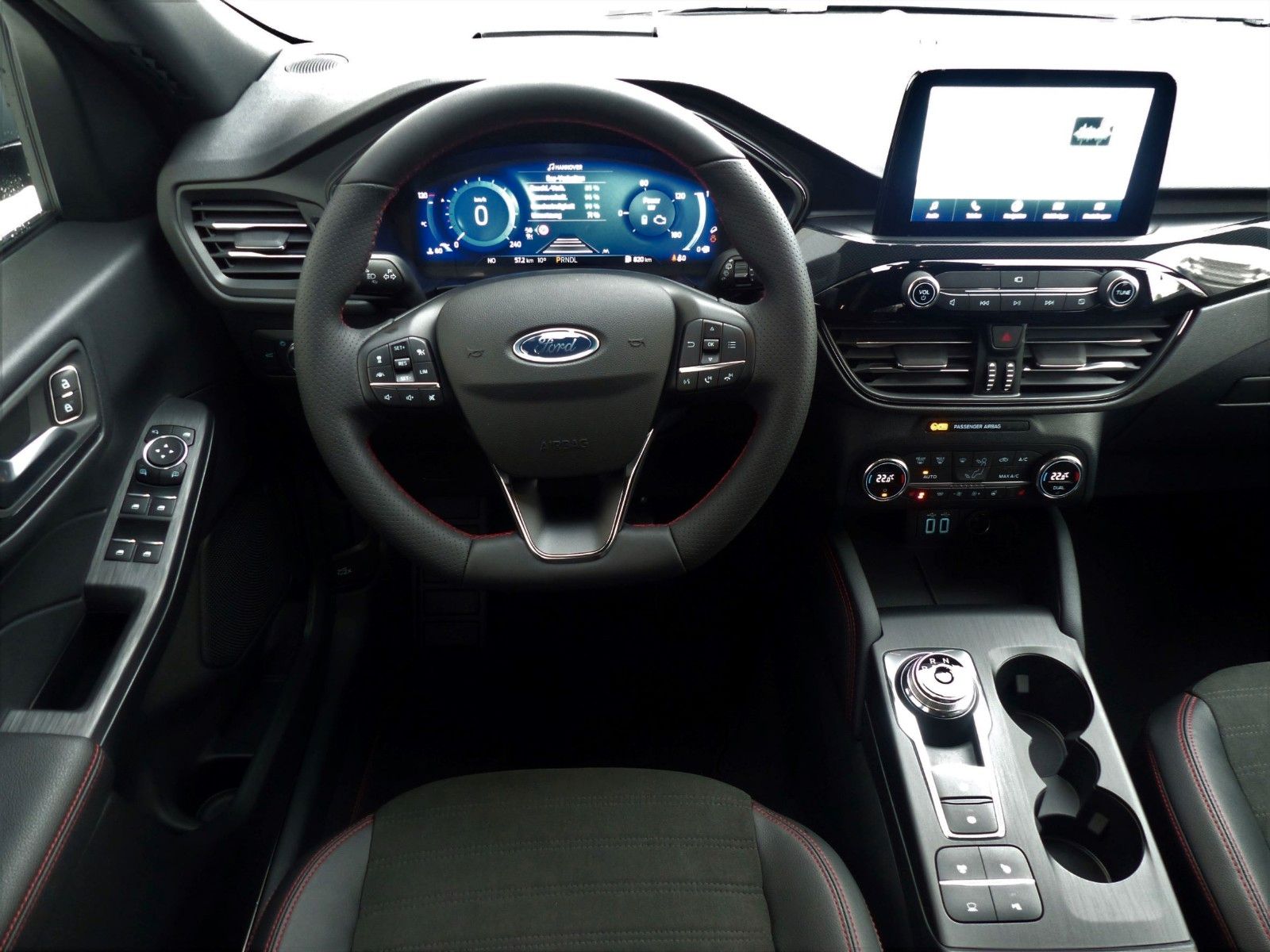 Ford Kuga Hybrid 4X4 ST-Line X - Samsaru's Car Outlet