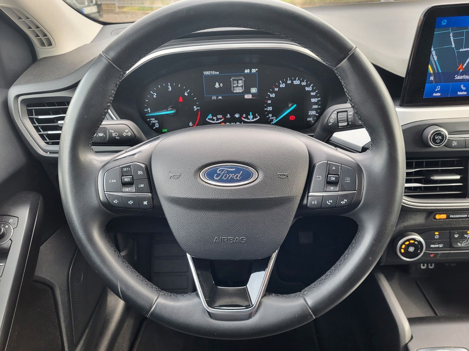 Ford Focus 1.5D - Samsaru's Car Outlet
