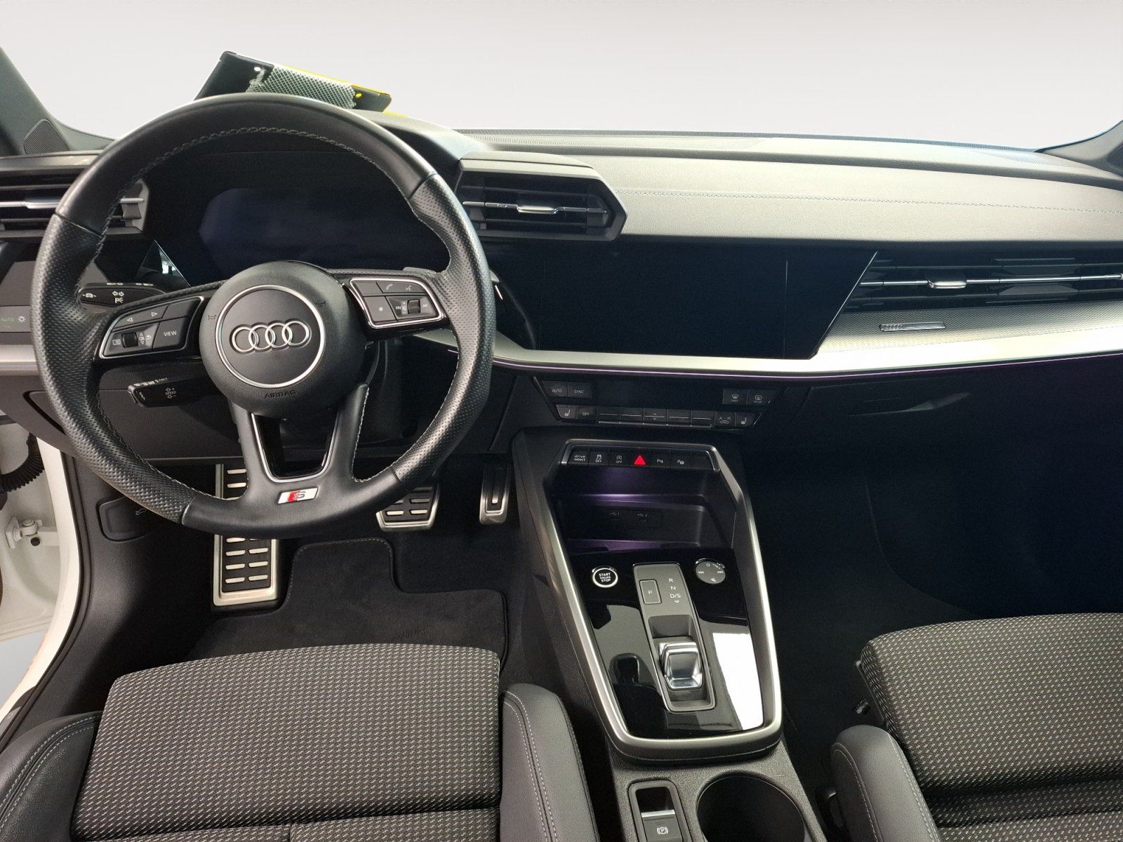 Audi A3 Sportback 35 TFSI S-Line LED LM SHZ Tempo