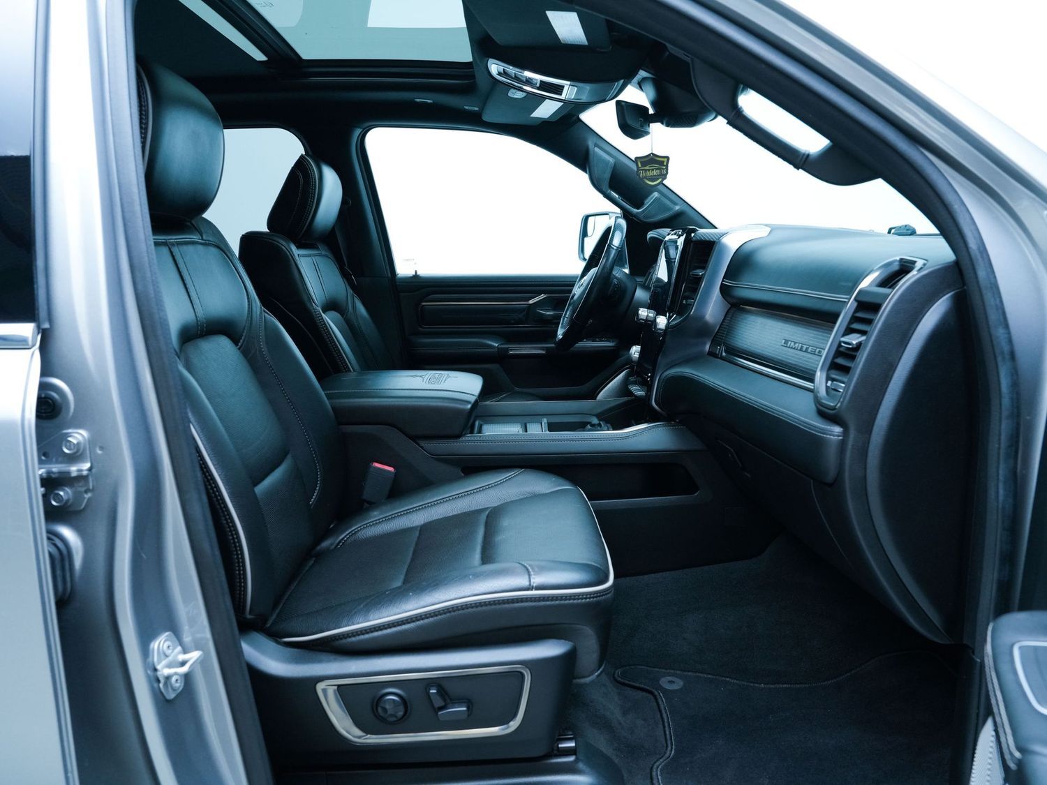 Dodge RAM 1500 Limited ***MEGA VOLL***