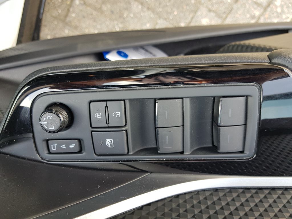 Toyota C-HR 2.0 Hybrid GR Sport - Samsaru's Car Outlet