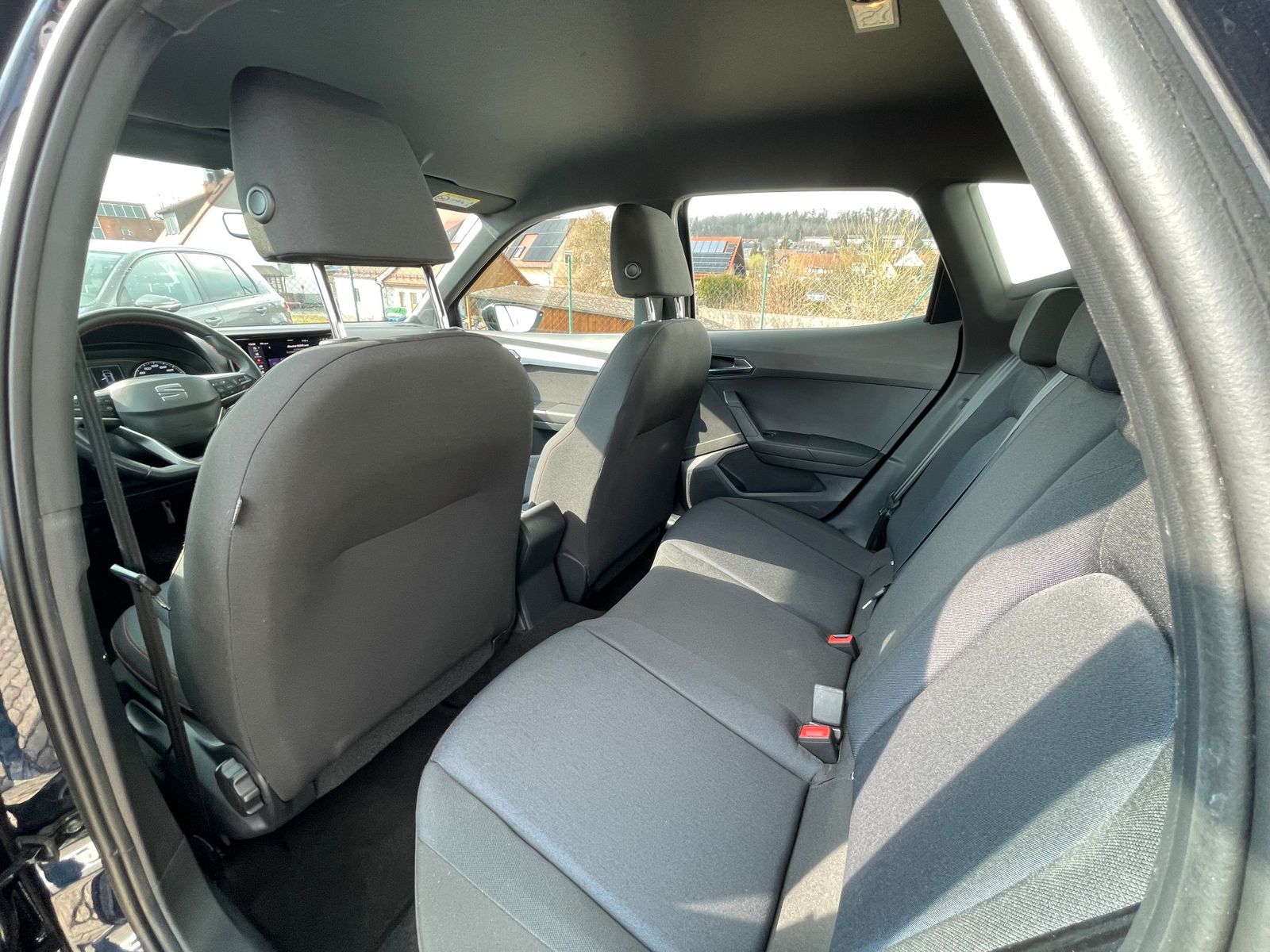 Seat Arona FR 1.0 TSI DSG - Samsaru's Car Outlet