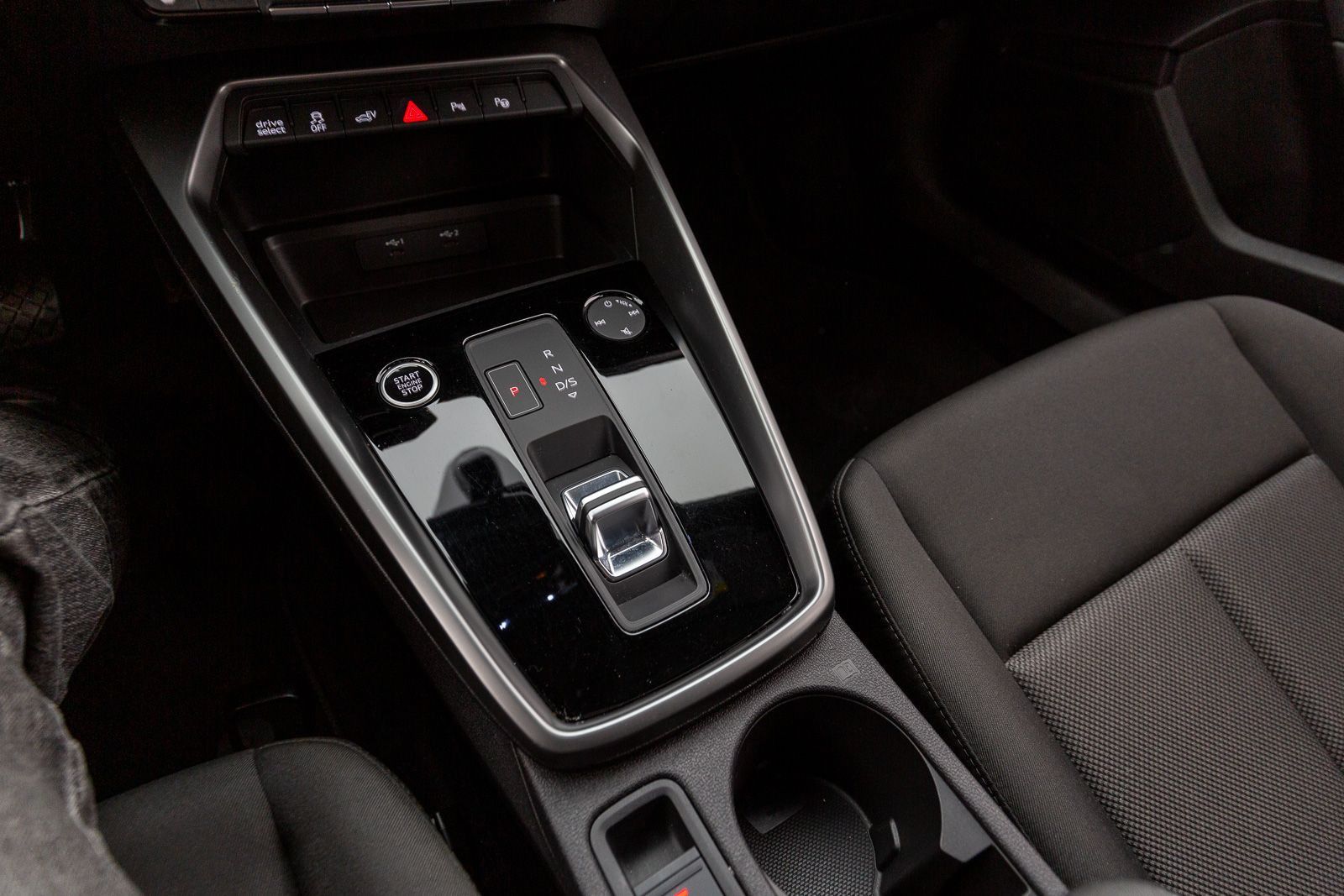 Audi A3 Sportback advanced 40 TFSI e S tr. LED PDC