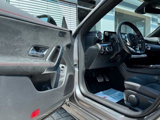 Mercedes-Benz CLA 200 d 4MATIC AMG-Line - Samsaru's Car Outlet