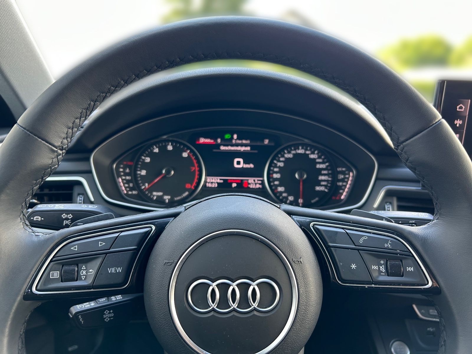Audi A4 Avant 40 TFSI - Samsaru's Car Outlet