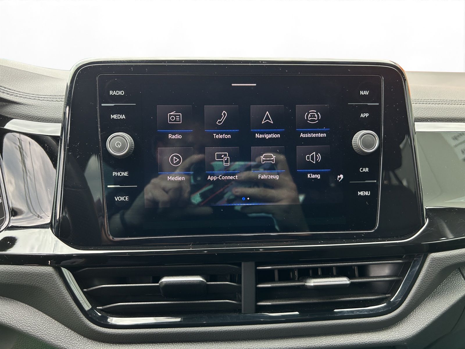Volkswagen T-Roc 2.0 TSI DSG 4MOTION R-Line BLACK - Samsaru's Car Outlet