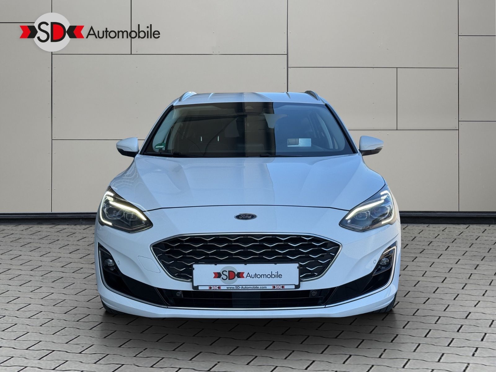 Ford Focus 2.0 Vignale - Samsaru's Car Outlet